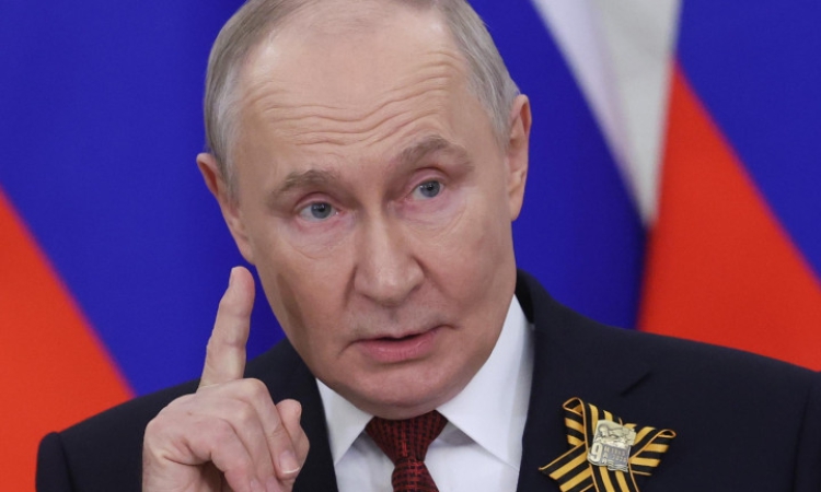 Путин разкри защо не е показал танкове и ракети на Червения площад